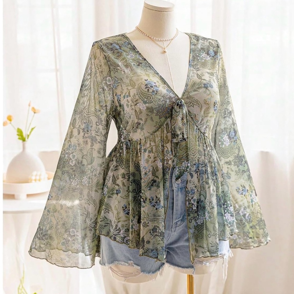 Women's Plus Size V Neck Flare Sleeve Tie Front Boho Peplum Shirt